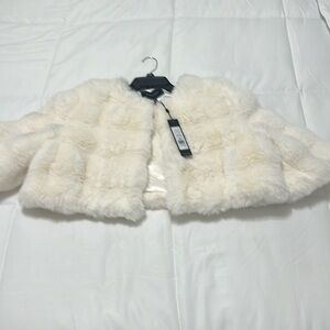 Brand new with tags BCBG MAXAZRIA CROP FUR Bolero jacket xl